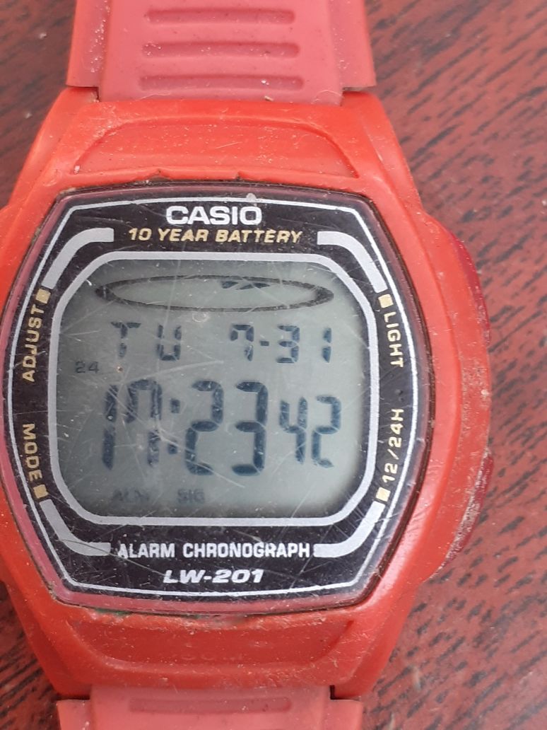 Женские часы Casio LW-201
