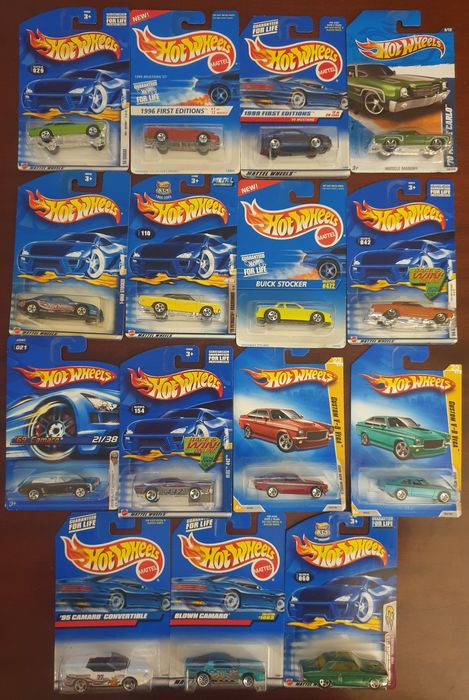 Hot wheels antigos/ miniaturas 123 lote