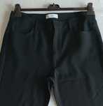 Calça reta preta mango