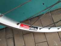 Roda BTT Japonesa Araya 26x1.5 com cassete