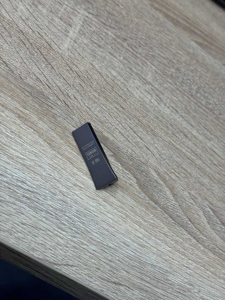 Флешка, накопичувач Tesla S, X, 3, Y 128GB ГБ