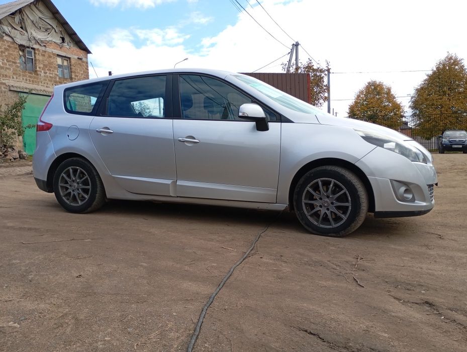 Продам Рено Сценик