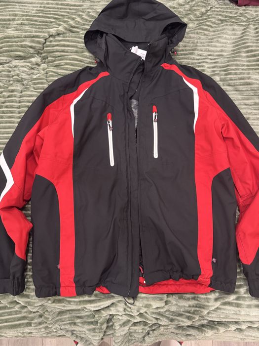 Куртка зимова для гірсколижніх катань