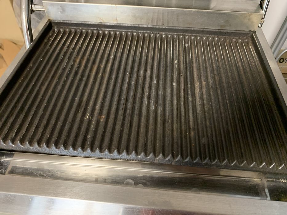 Гриль контактний/притисний  Frosty SP-1C1 верх рифлений / низ рифлений