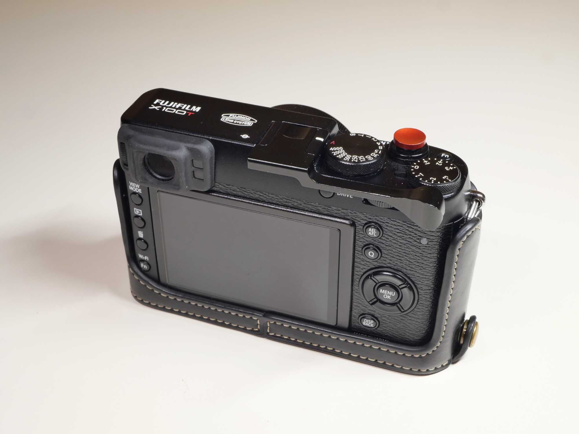 Fuji X100T Preta em Excelente Estado e com Acessórios