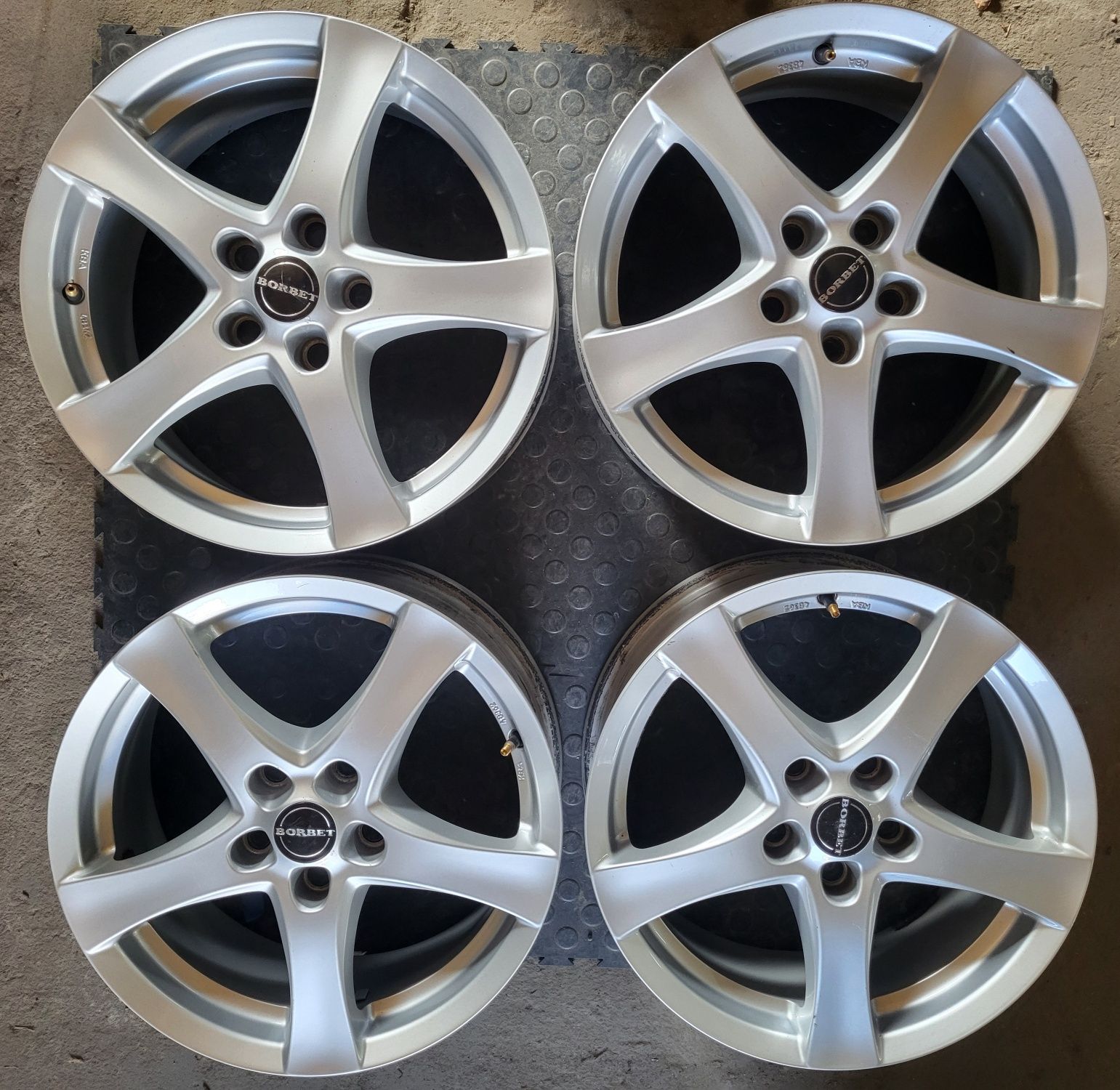 Felgi Aluminiowe 5x114,3 7Jx17 ET 50 Huinday I30 Kia Ceed Honda Mazda