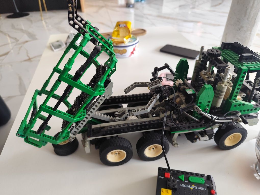 LEGO Technic 8479 z 1997 r old Baracode Multi set + pilot