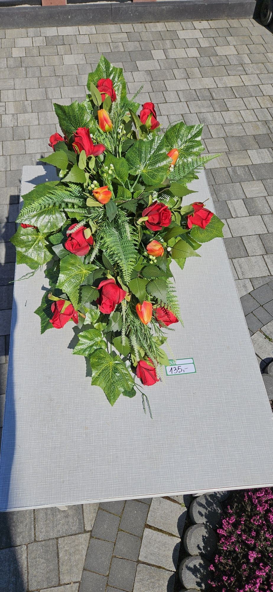 Świąteczne stroiki, wianki oraz wiazanki cmentarne