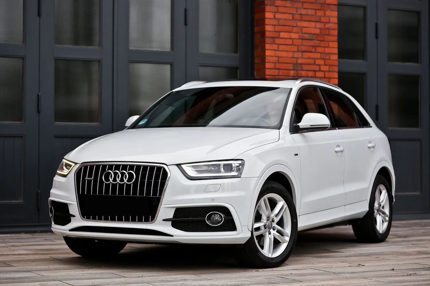 Audi Q3 2.0D 177ps 2xS-Line S-Tronic 4x4 XEN LED skóra BOSE panorama serwis de