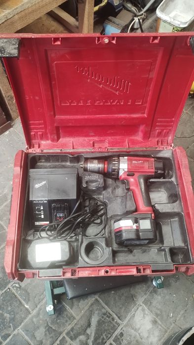 Wkrętarka akumulatorowa Milwaukee PDD12x