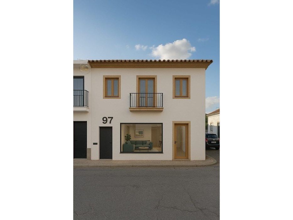 Espaço comercial com Moradia no 1º andar.