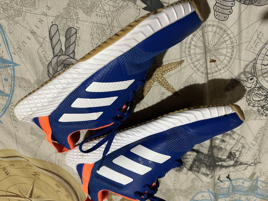 Гарні кросівки для підлідка Адідас, 39 розмір