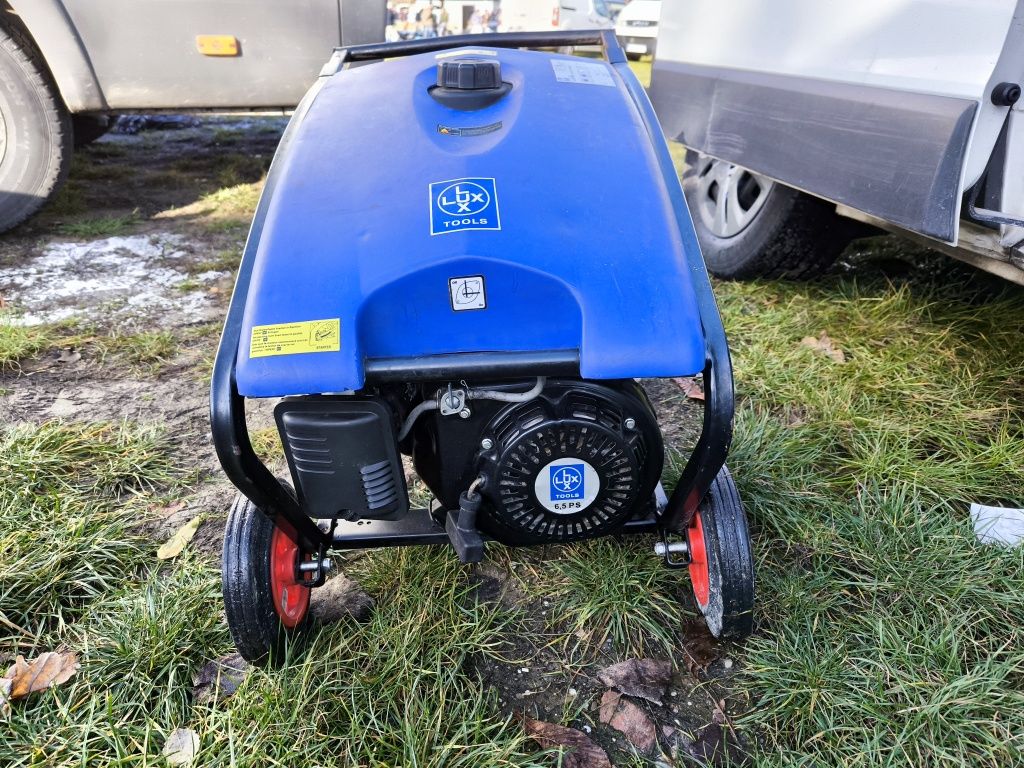 Agregat prądotwórczy 3500 w 3.5 kw 12/230 okazja ,sprawny ,zadbany