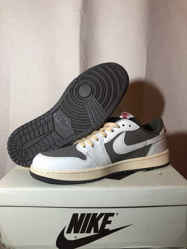 Jordan 1 Retro Low OG SP Travis Scott Reverse Mocha R.39