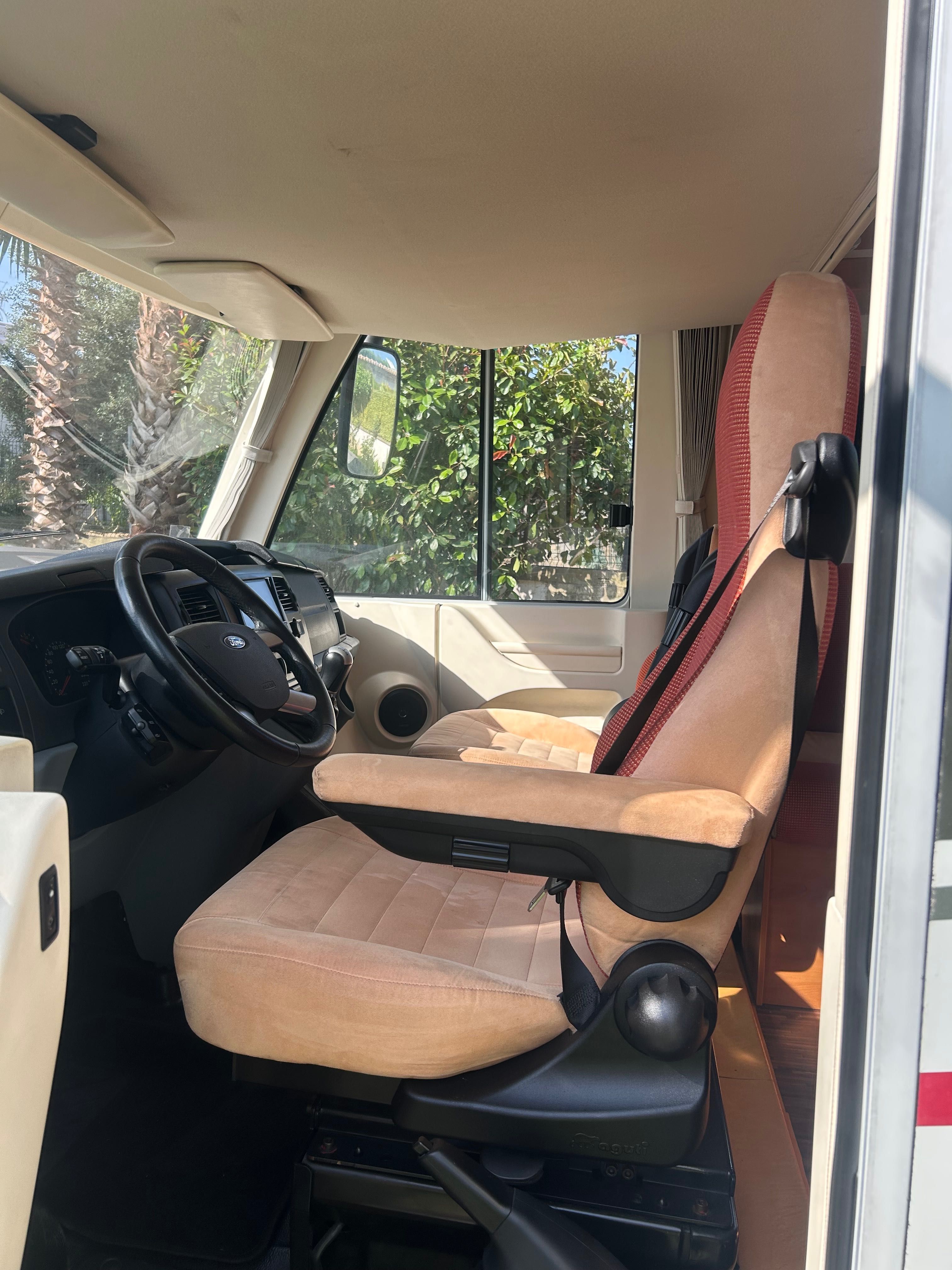 Autocaravana integral hymer