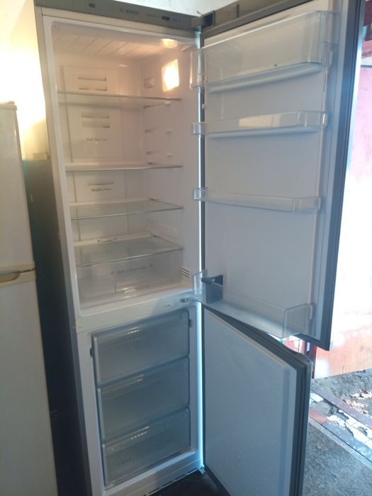 Большой холодильник Bosch No Frost в отличном состоянии