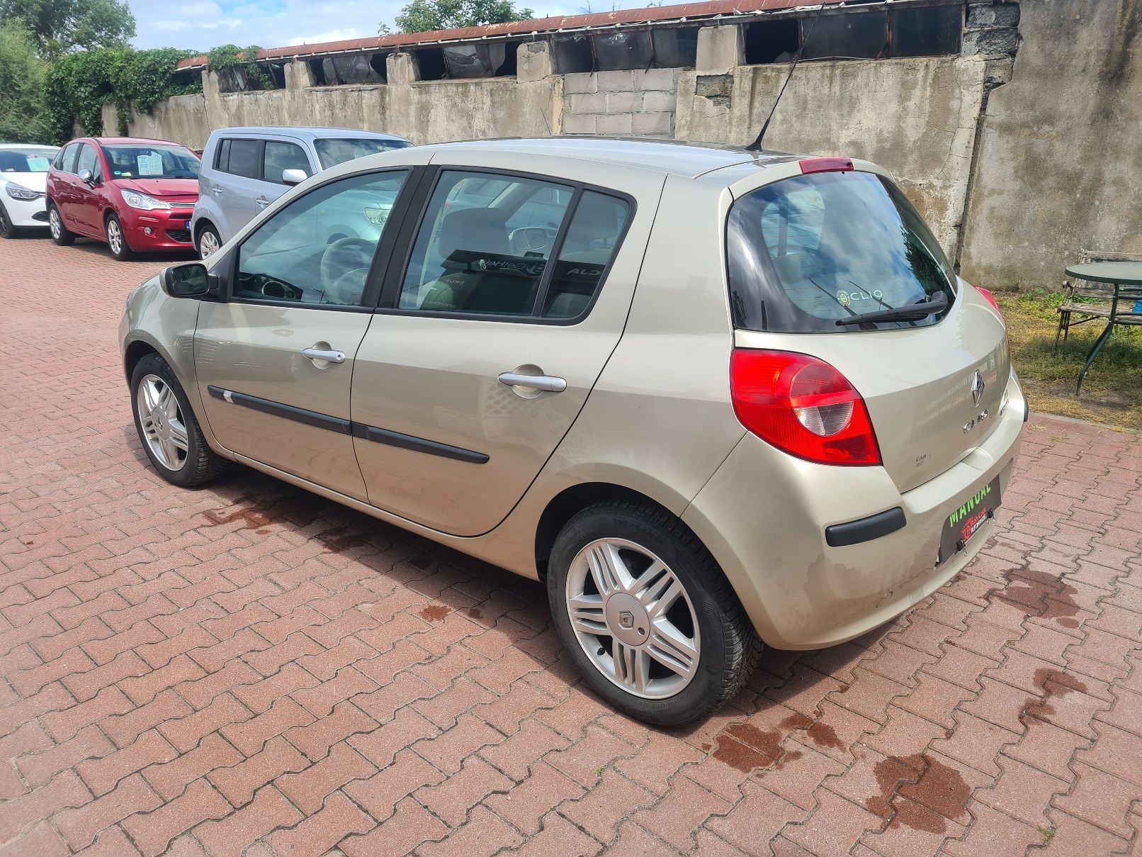 Renault Clio / 1.6 benzyna / Klimatronik / Alu / Długie opłaty /