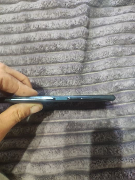 Продам телефон Samsung a7