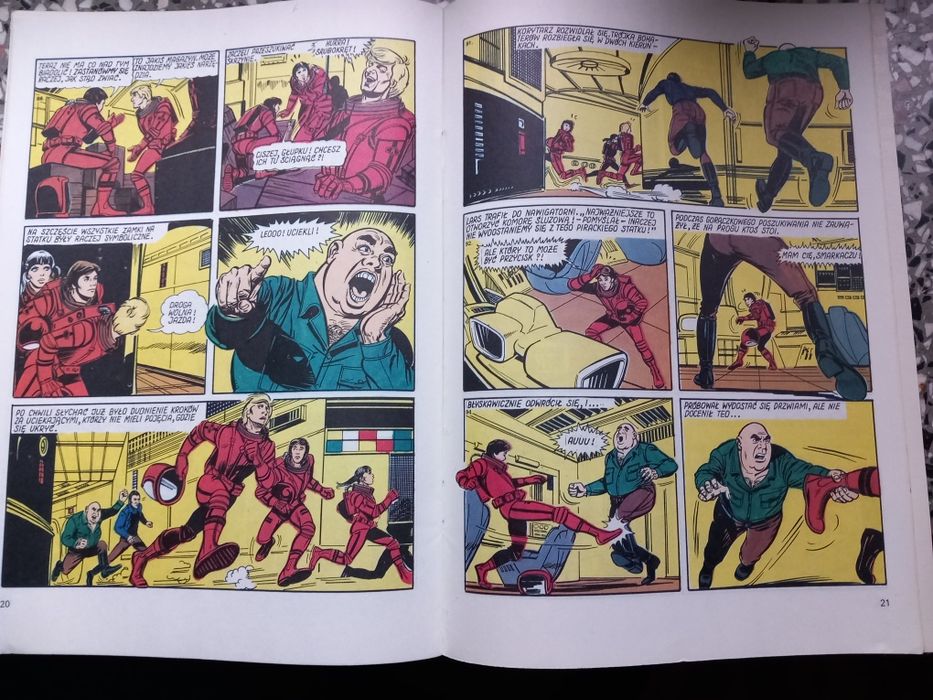 W niewoli u piratów z kosmosu