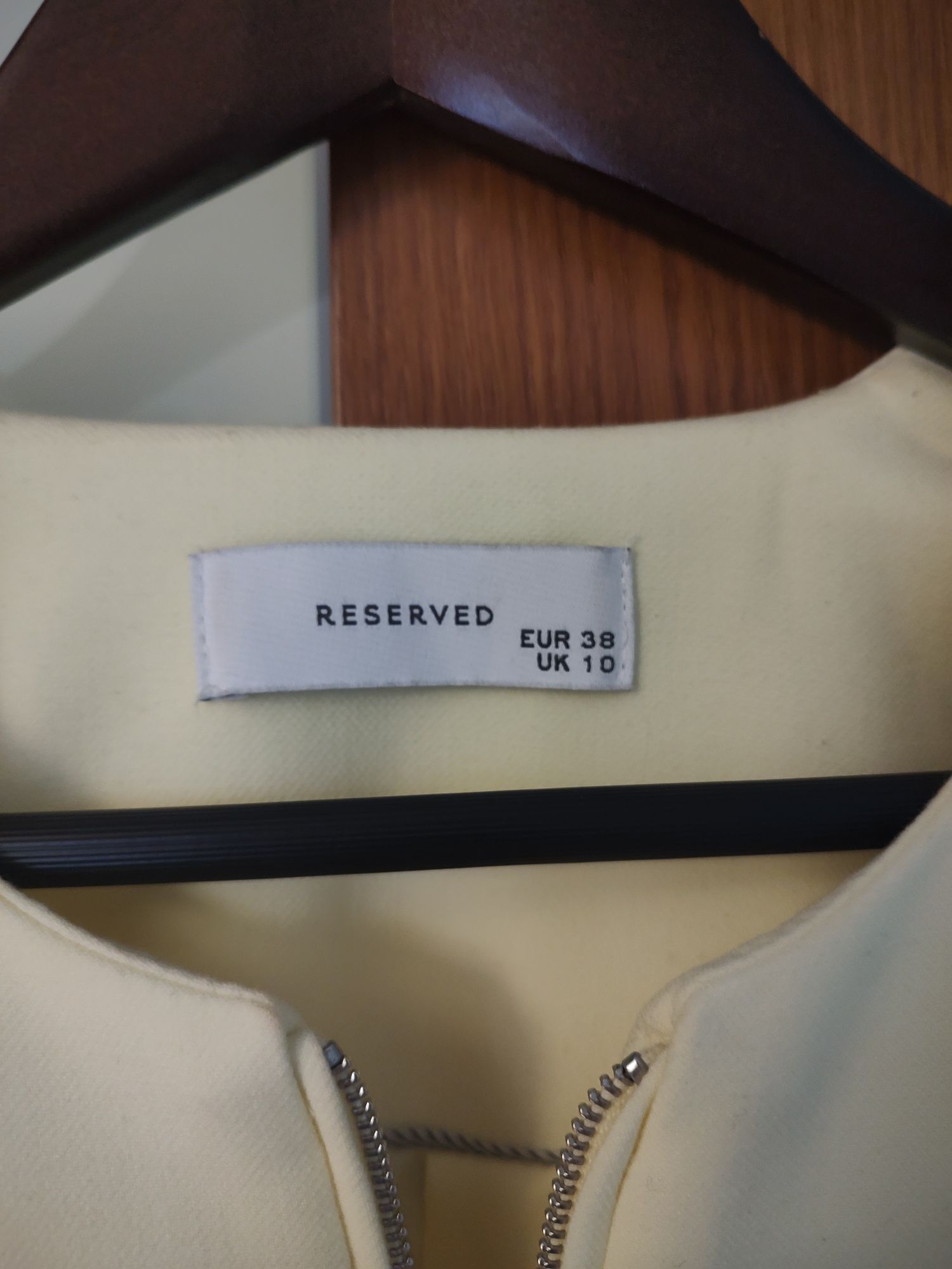 Letni płaszcz wdzianko żakiet kurtka Reserved r.38