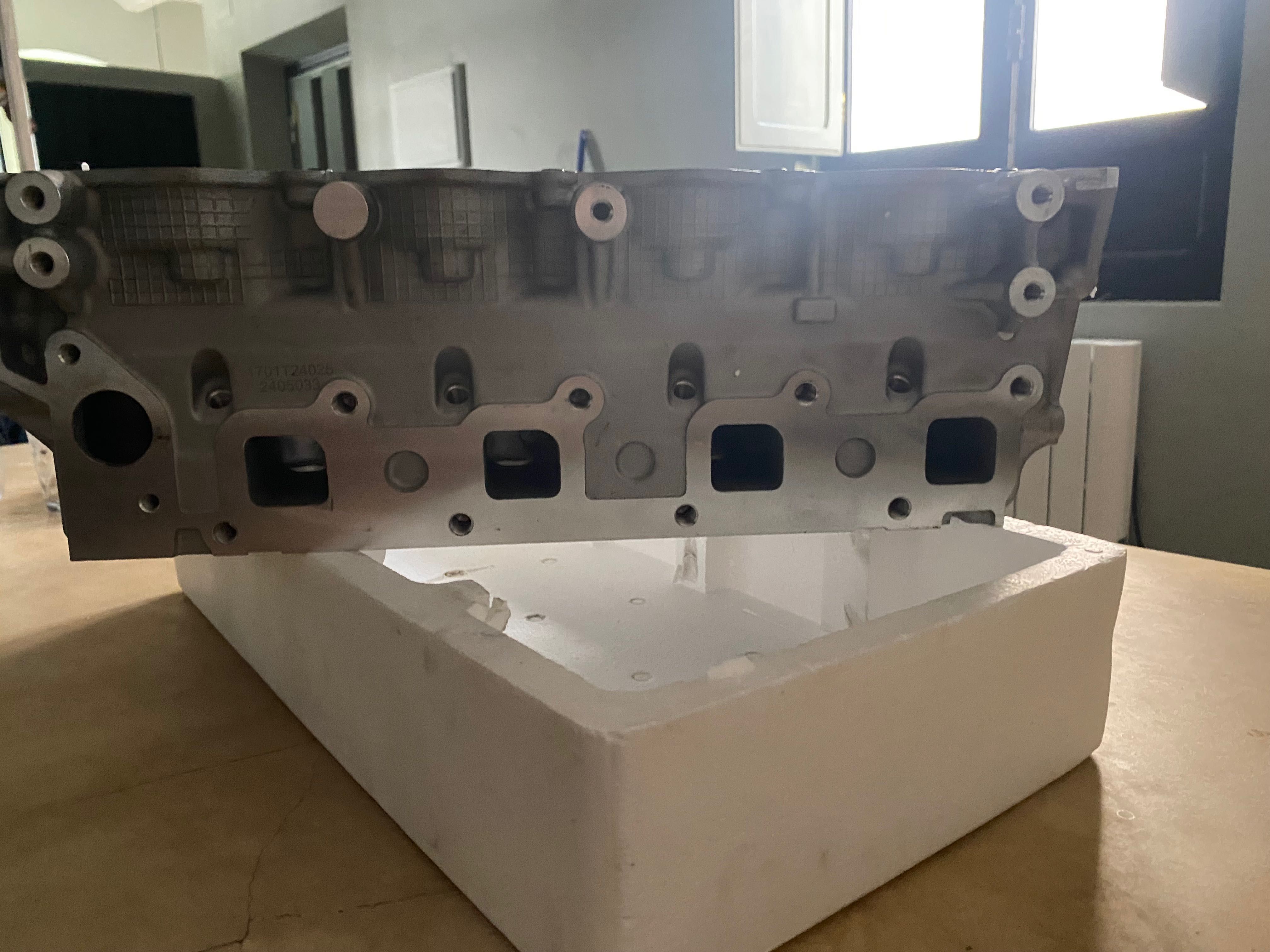 Cabeçote novo AMC 908505 para Nissan
