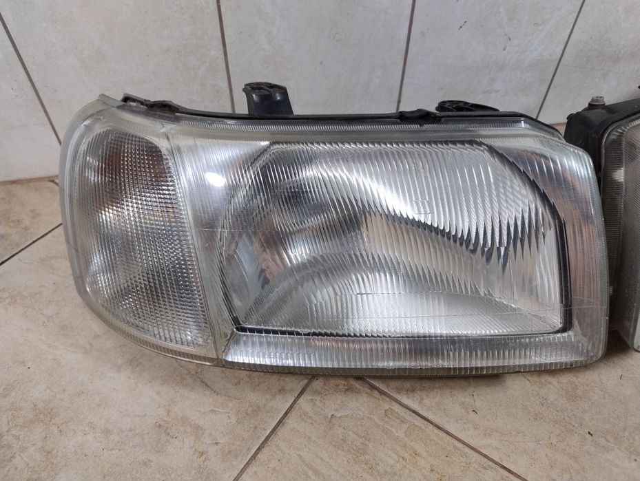 Land Rover Freelander Lift lampa reflektor prawy lewy Europa komplet