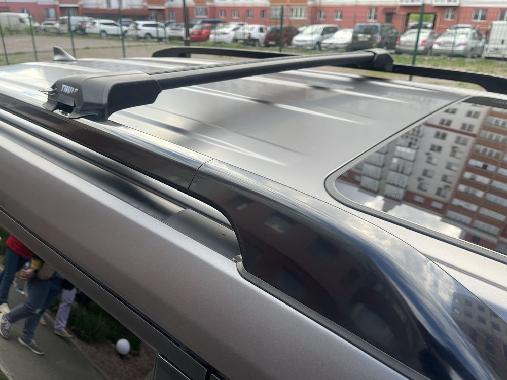 Б/в поперечини Thule Edge 7204 Raised Rail