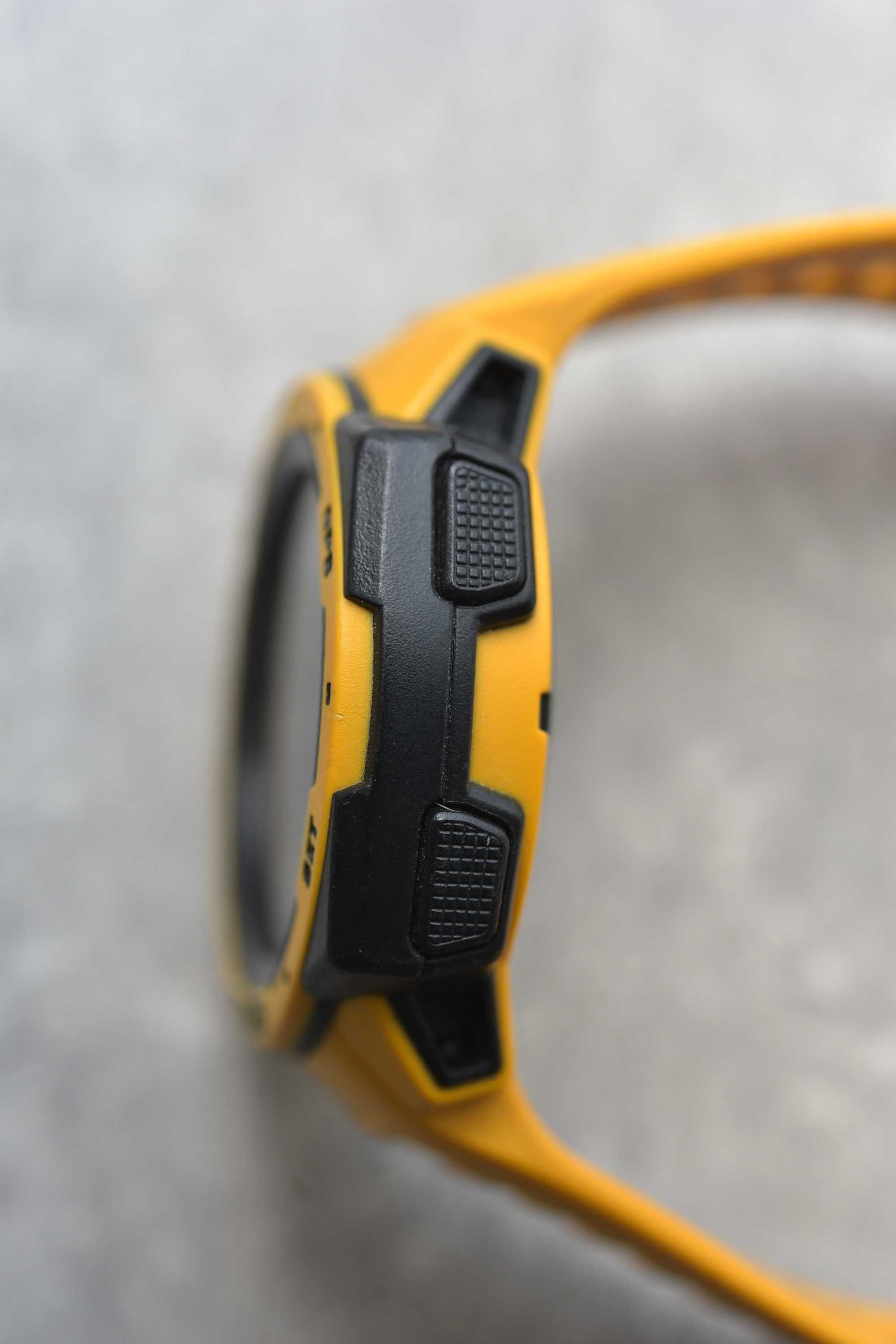 Instinct Solar Garmin yellow гарний стан