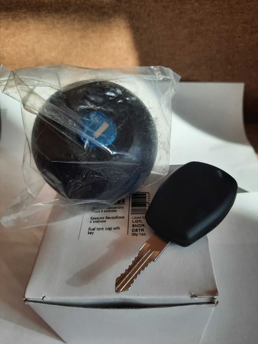 Крышка топливного бака(бензобака)Рено Сандеро, Трафик, Логан, Дача.