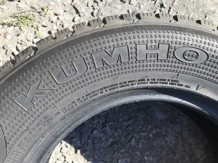 255-60-R18 KUMHO WINTER SPORT 4 штуки зимней резины GERMANY 2022