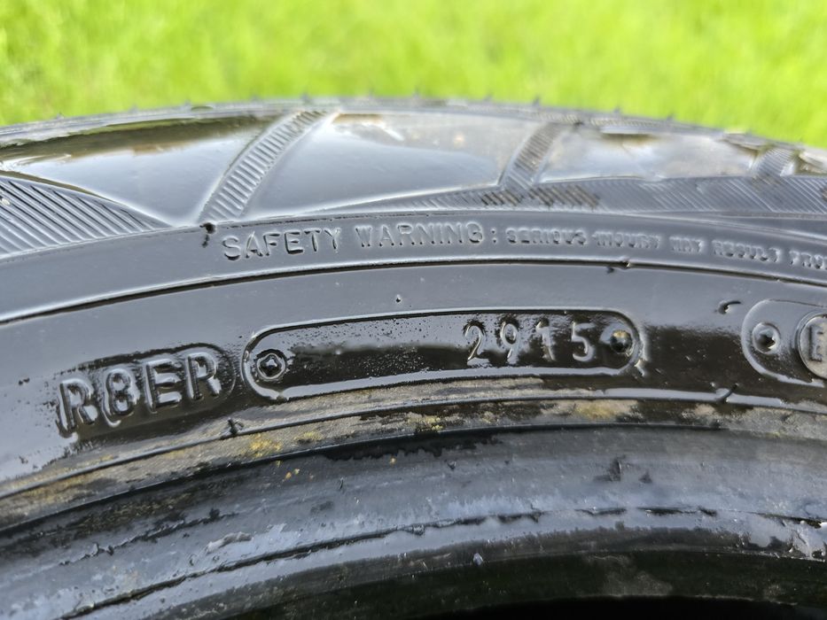 Opony Falken zimowe 215/60 R17