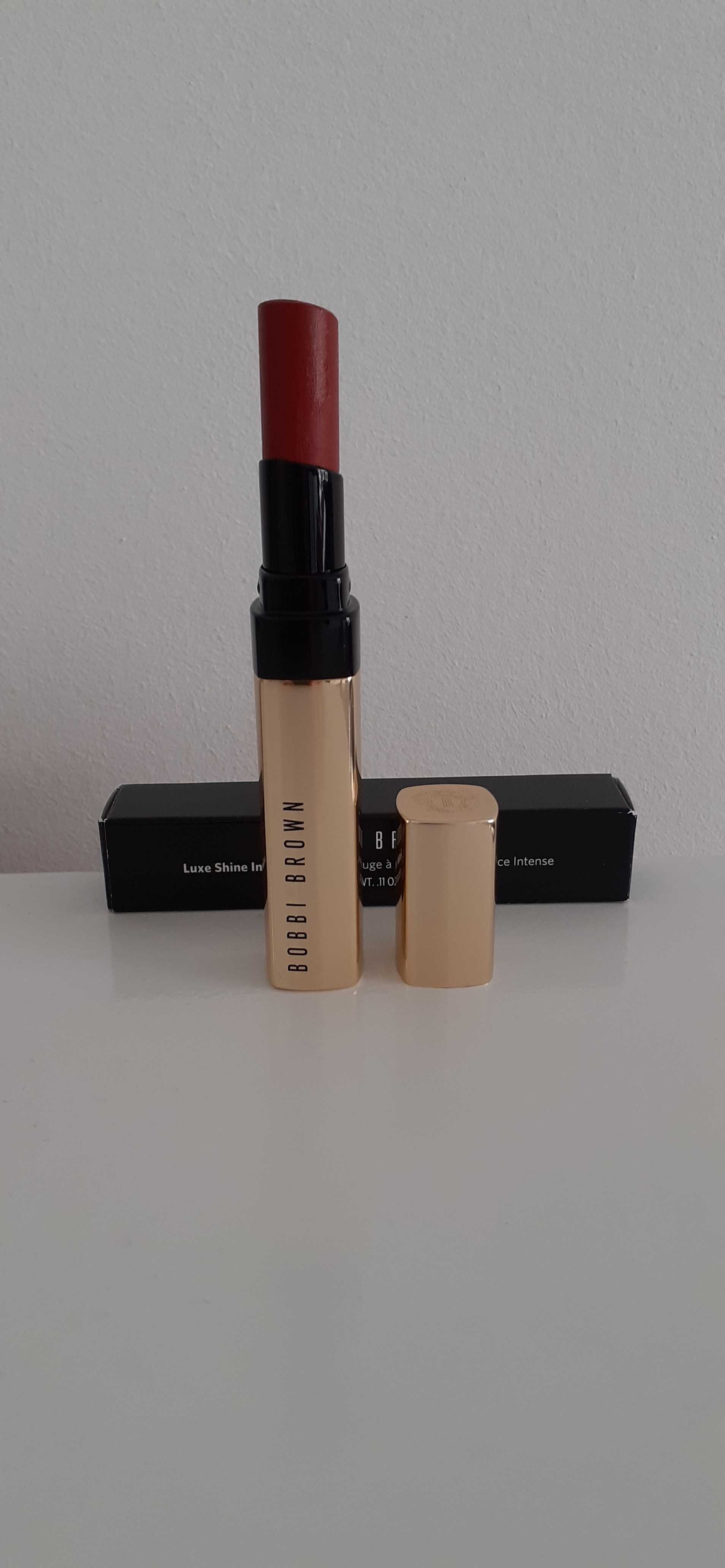 BOBBI BROWN Luxe Shine Intense Pomadka Red Stiletto