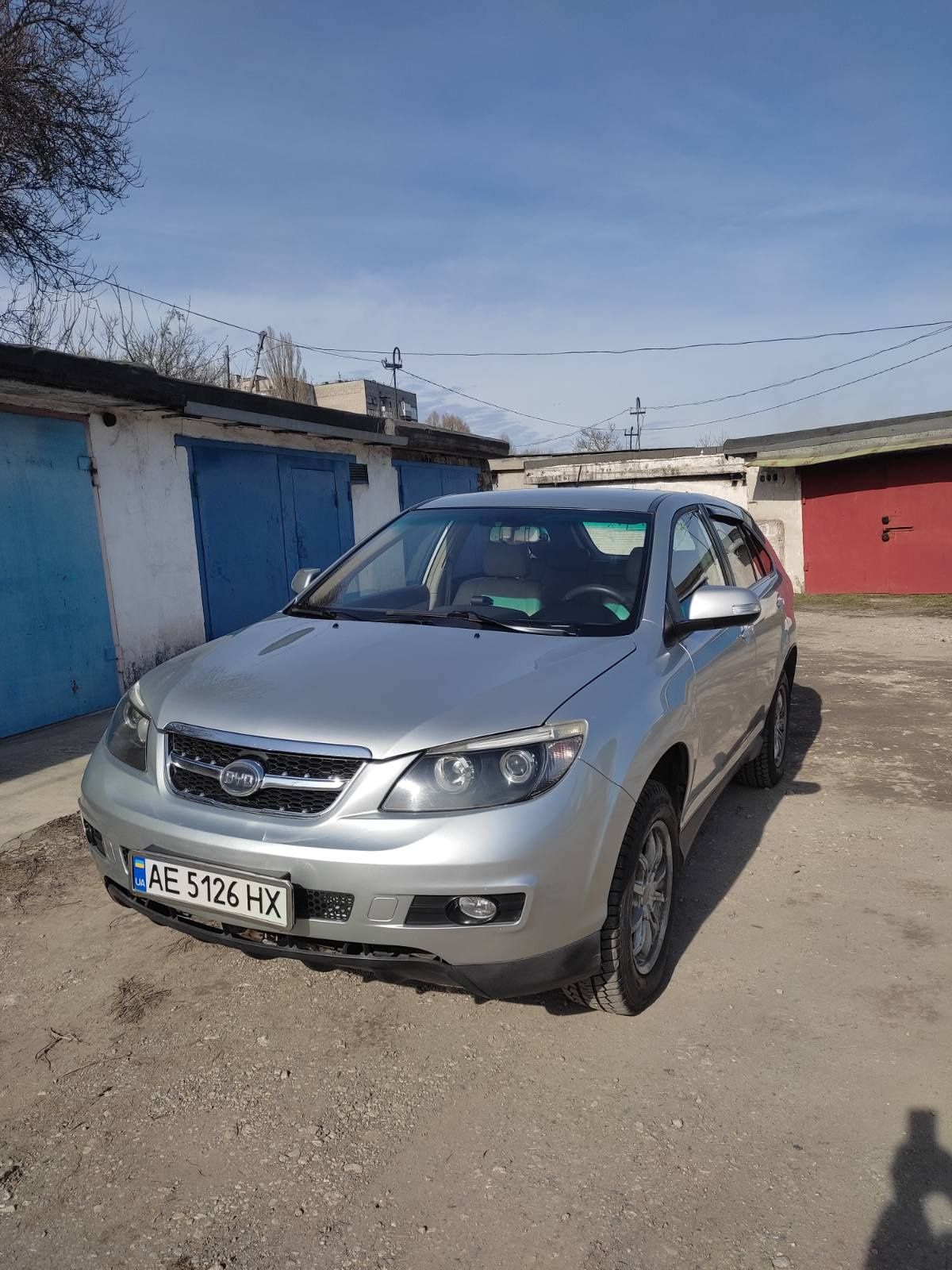 Кроссовер BYD s6