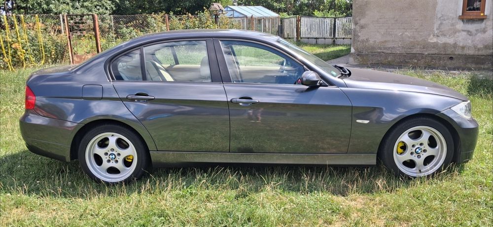 Bmw E90 320i 2005