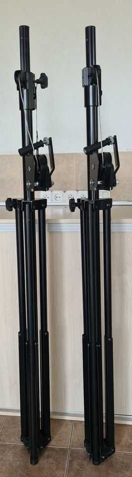 Sprzedam statywy firmy Adam Hall SLSTRS 400 Truss Stand-Set