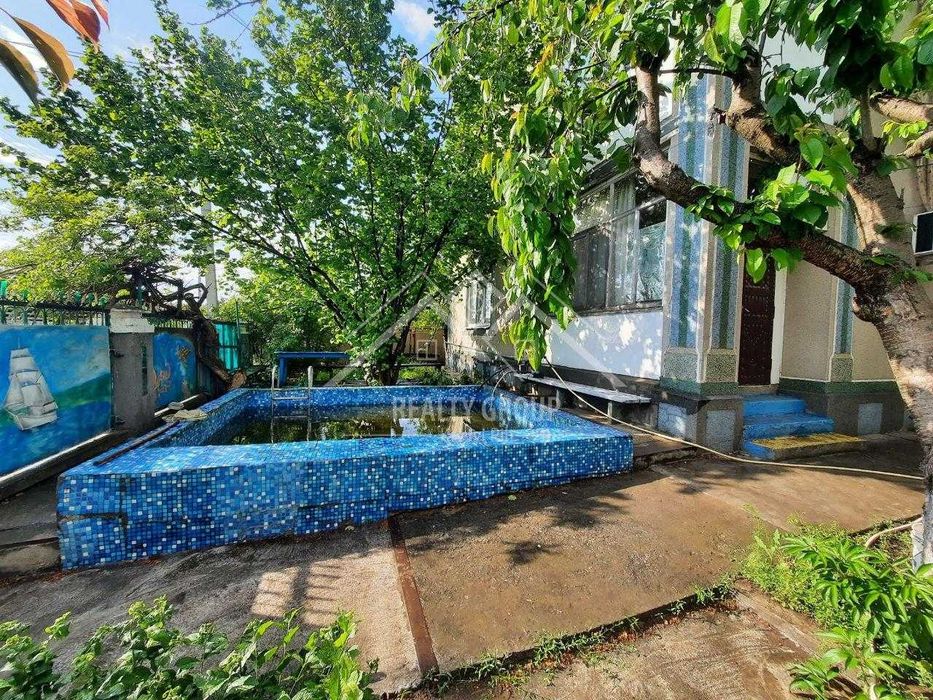 Продається двоповерховий будинок в Інгулецькому районі (Широка дача)