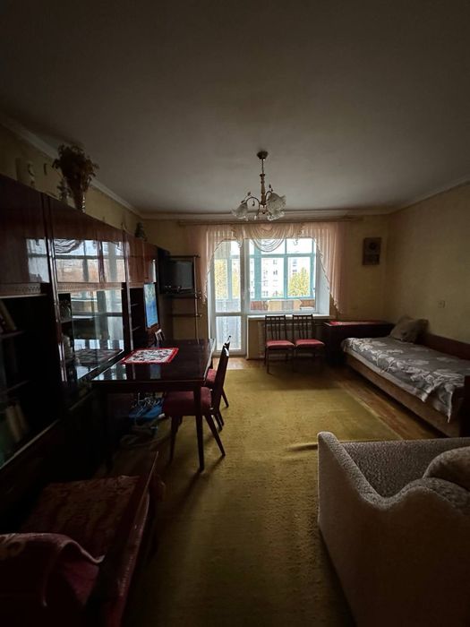 Продам 2-х кімнатну квартиру у Луцьку (від власника)