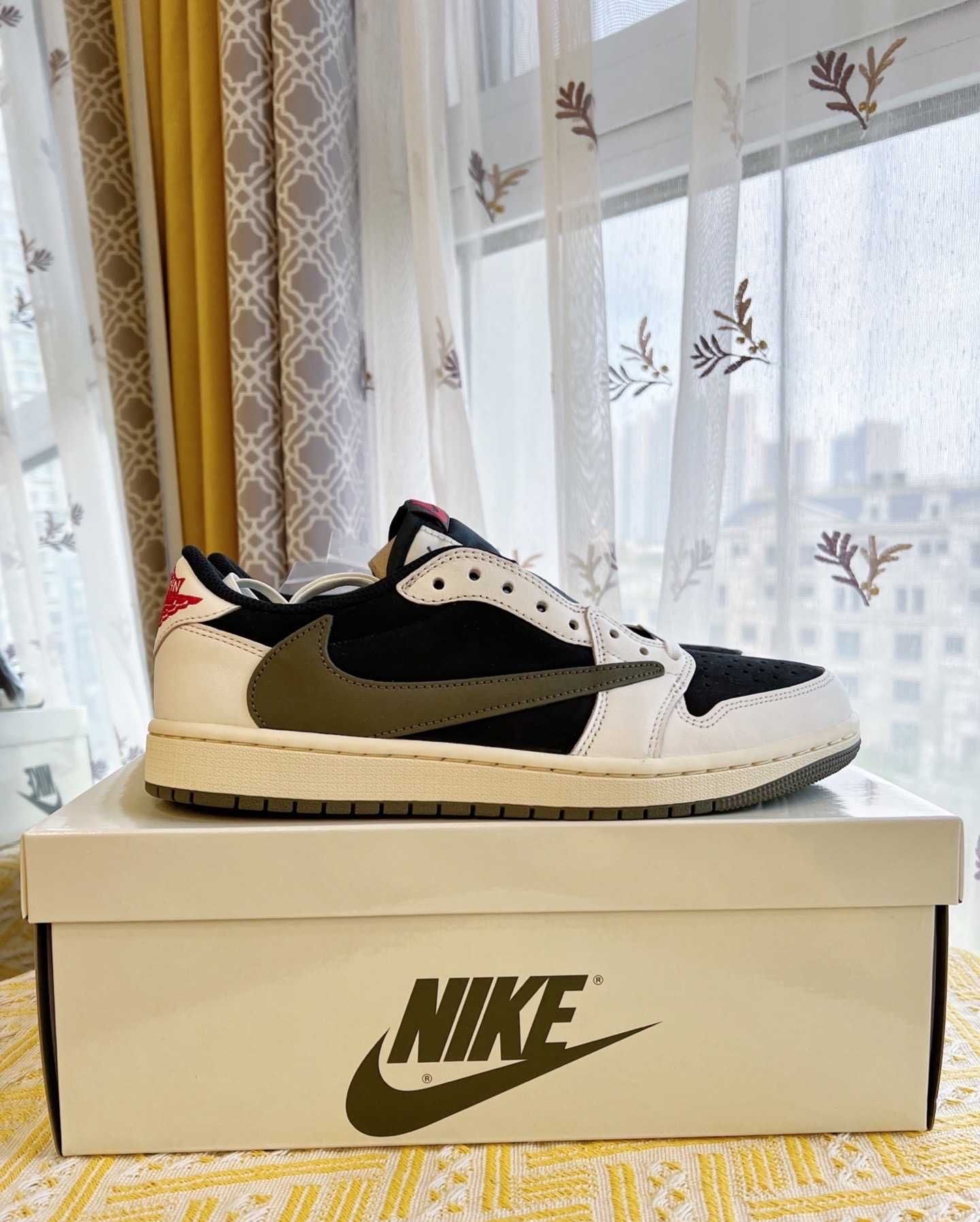 Jordan 1 Retro Low OG SP Travis Scott Olive r.42