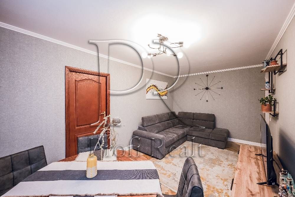 Продаж 3 кімн. квартири вул. Василенка 23/Відрадний/Любомира Гузара