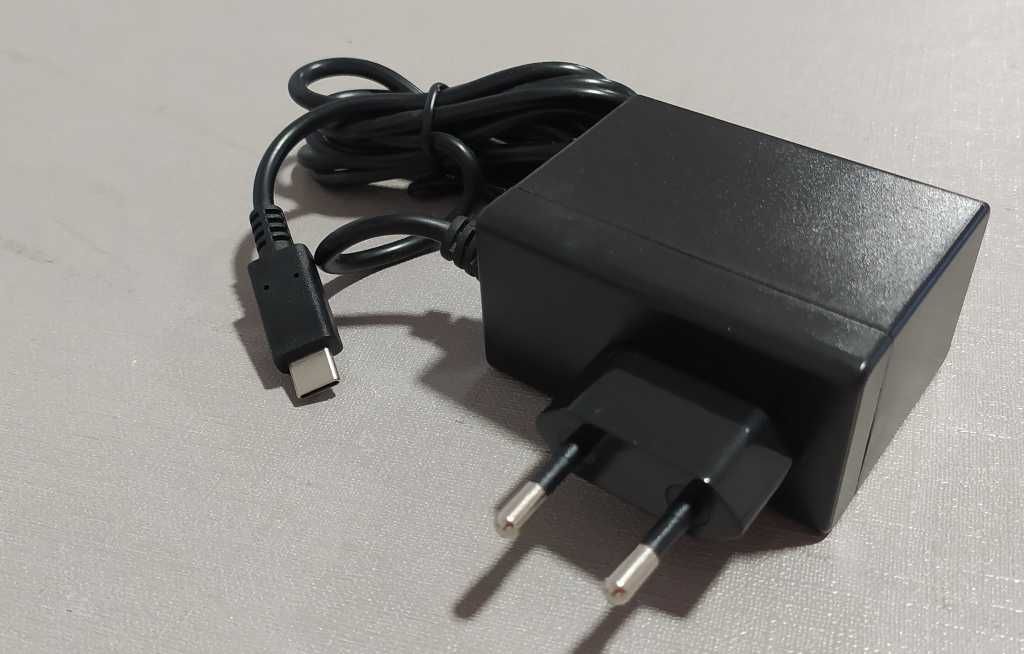 Carregador USB-C para Nintendo Switch 15v 2,6a - Artigo novo