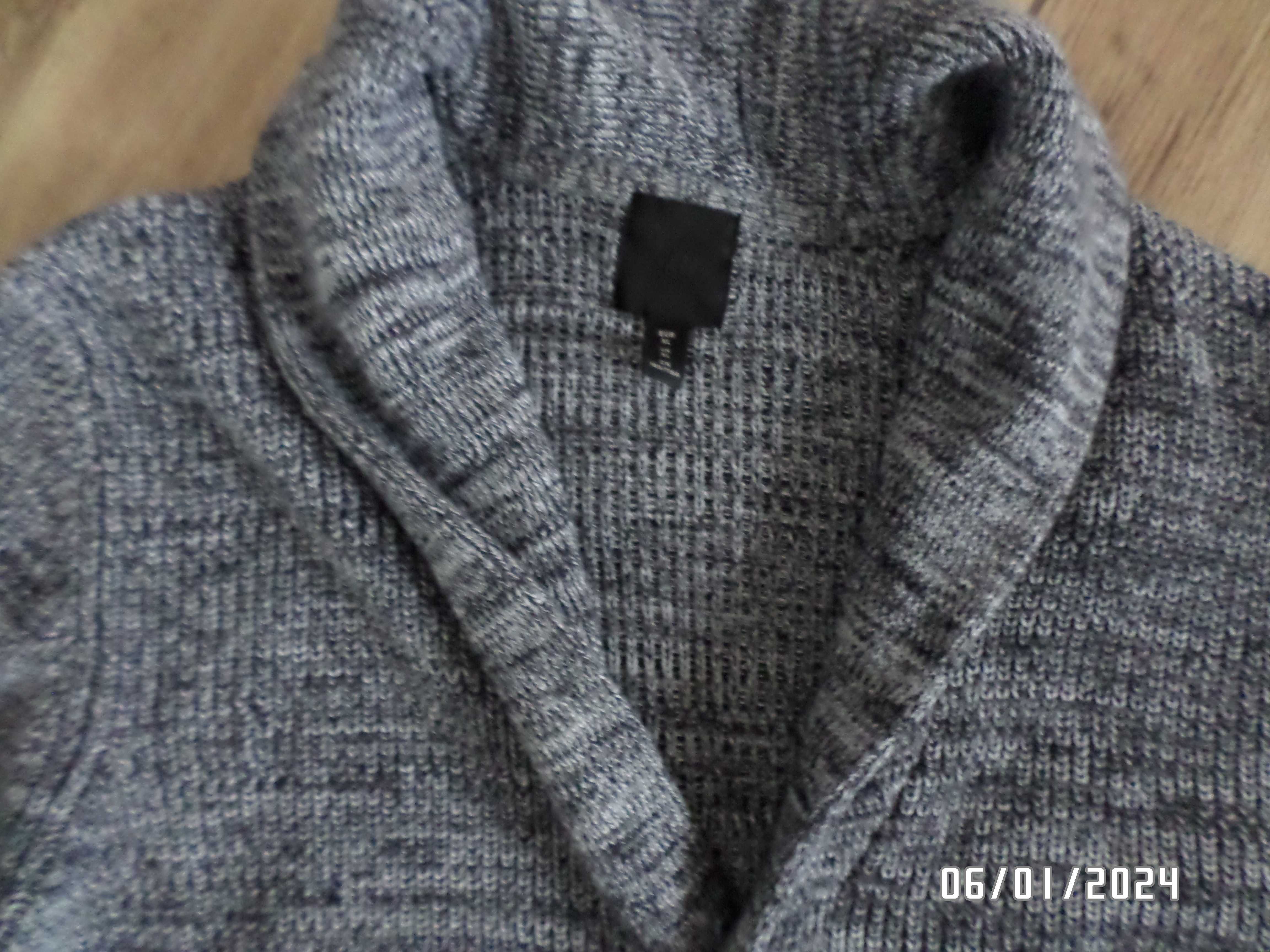 Firmowy sweter męski-H&M-XL