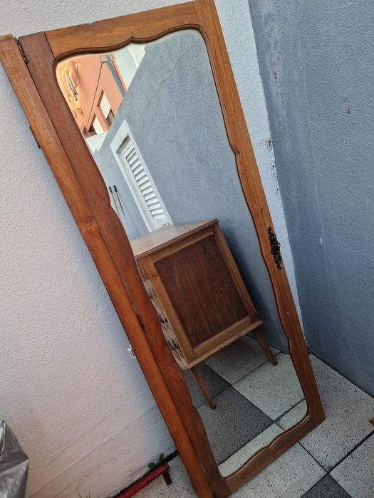 Conjunto 2 peças Roupeiro e Cómoda