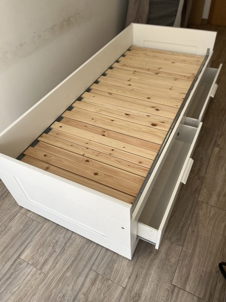 Cama individual/dupla BRIMNES