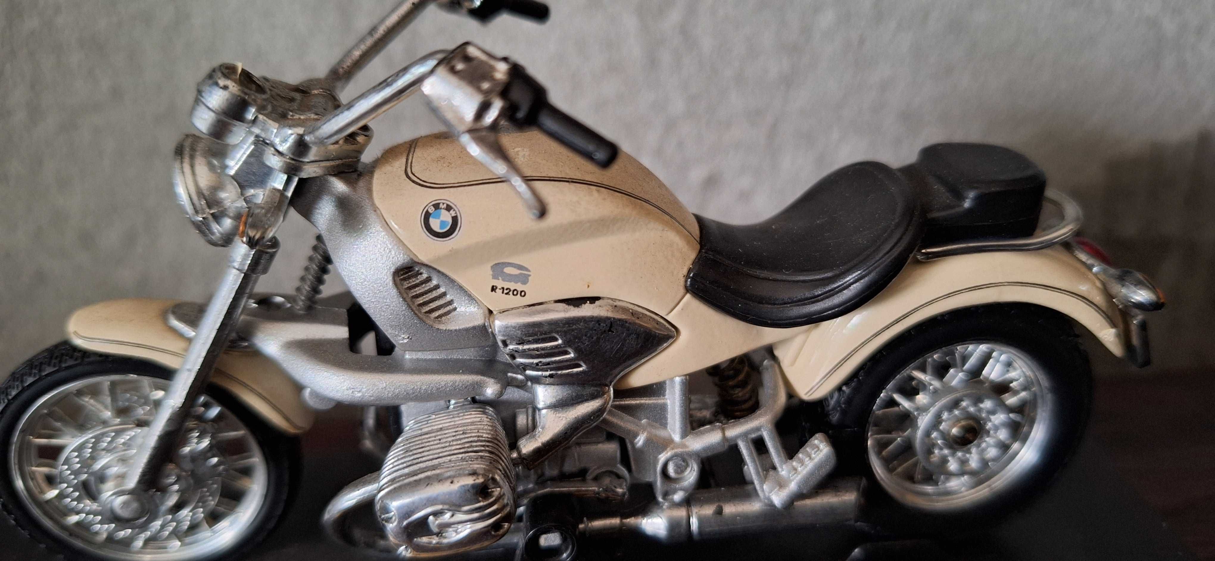 BMW R1200C Esc. 1:18 Miniaturas