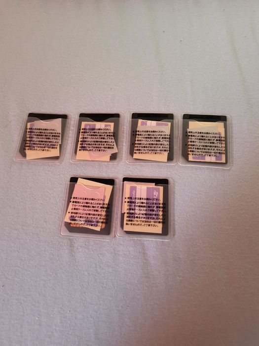 To jest karta pamięci SmartMedia o pojemności 64 MB.