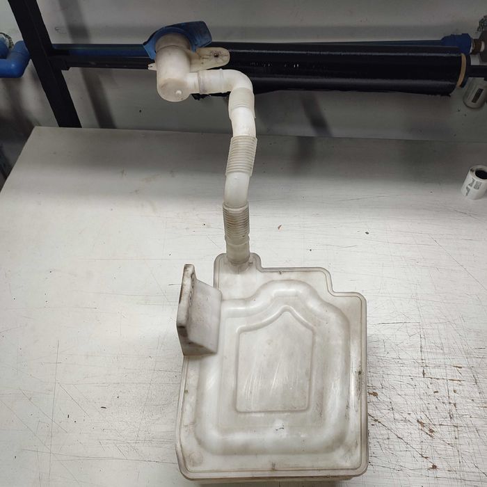 Zbiorniczek płynu spryskiwaczy Audi Seat Skoda Vw 1K0955.453Q R S