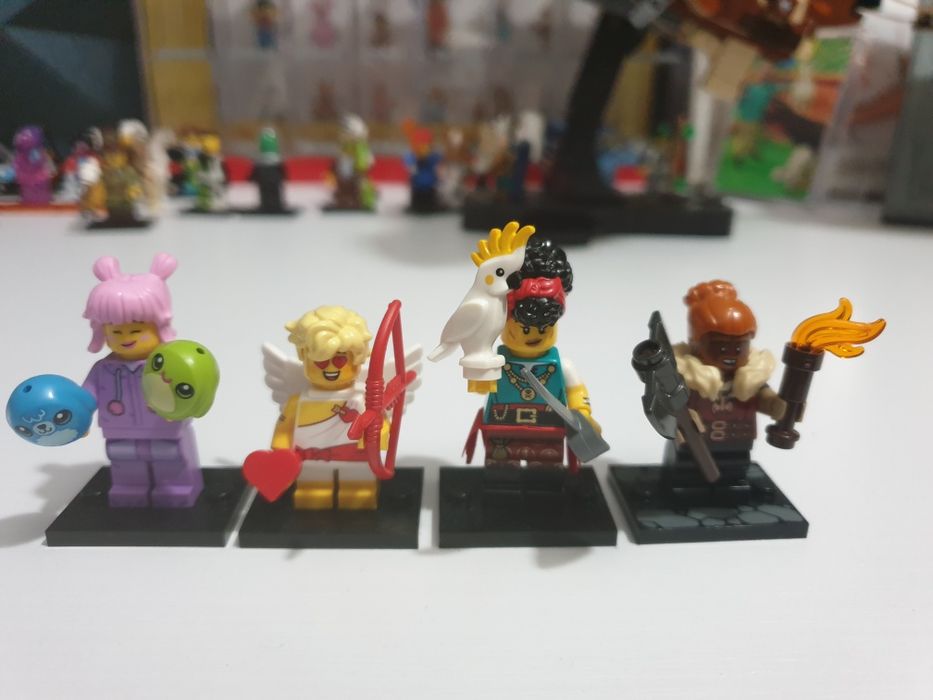 Lego minifigures. Лего мініфігурки