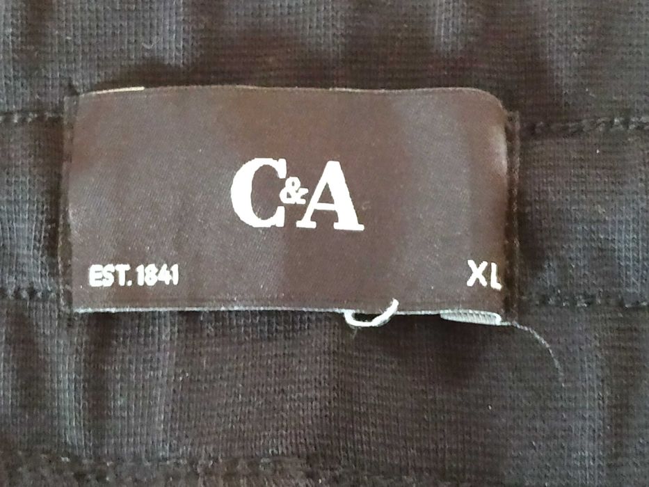 Czarne, dresowe spodnie bojówki C&A rozmiar XL