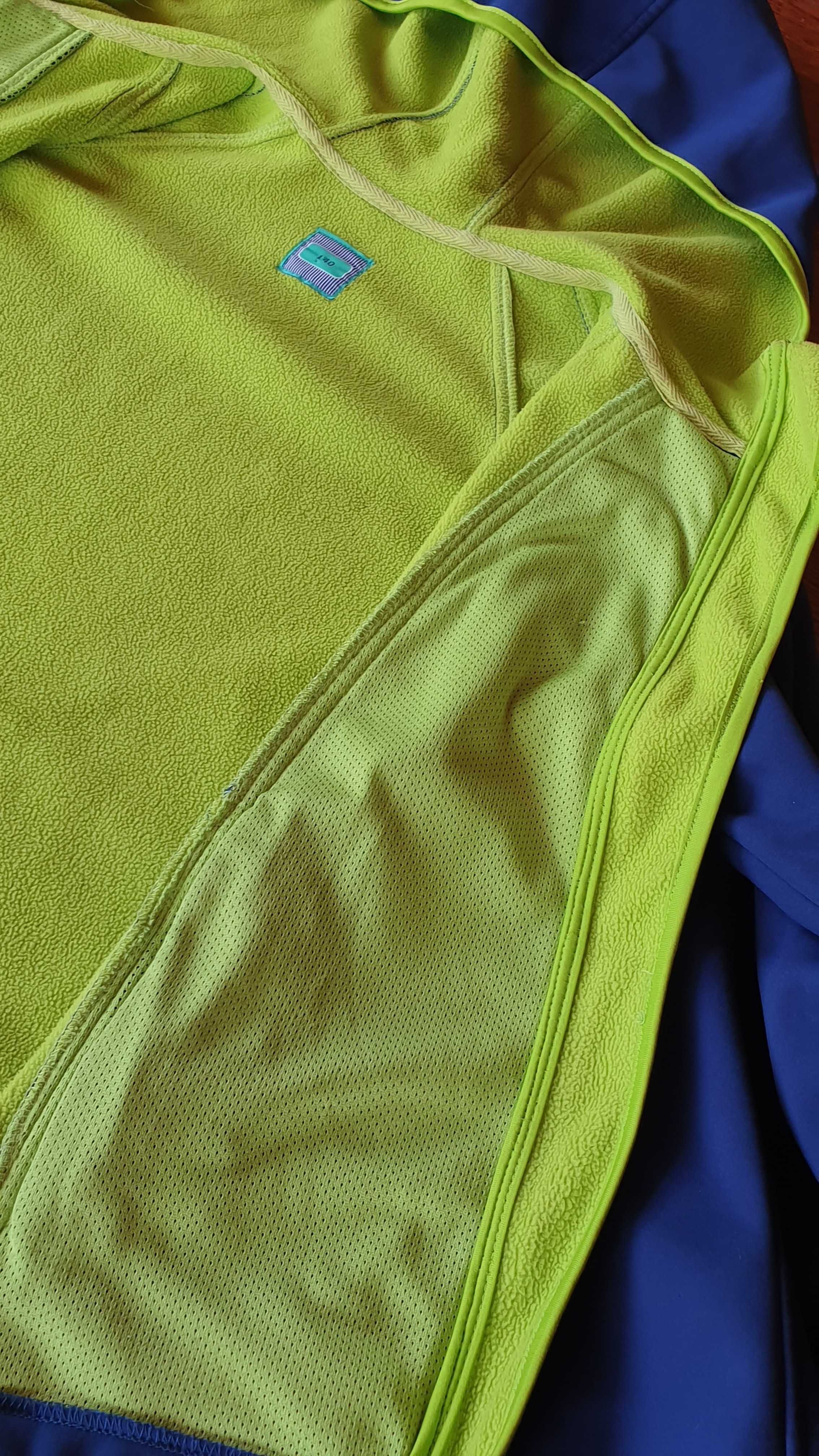 Bluza z kapturem, kurtka - 140 cm
