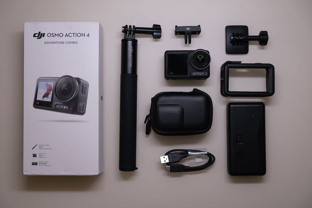 DJI Osmo Action 4 Adventure Combo